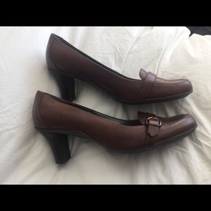 Naturalizer Leather Loafer Heels